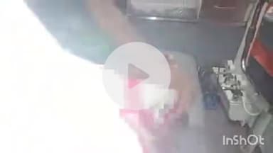 बहराइच: शिवपुरी सेमरिया में कुत्तों के झुंड ने मासूम पर किया हमला, गंभीर हालत में बहराइच से लखनऊ किया गया रेफर