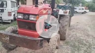 मारवाड़ जंक्शन: मारवाड़ जंक्शन पंचायत समिति रोड से पुलिस ने अवैध बजरी के साथ एक ट्रैक्टर वाहन किया ज़ब्त, चालक गिरफ्तार