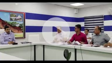 बिहार: जिला पदाधिकारी की अध्यक्षता में विद्युत विभाग के अधिकारियों के साथ हुई समीक्षा बैठक