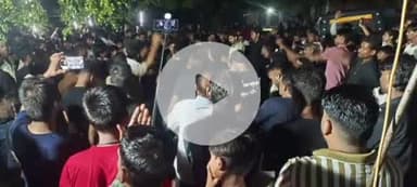 सुल्तानपुर: इसौली गांव में मोहर्रम की 16वीं तारीख पर ऐतिहासिक जुलूस, मौलाना सैय्यद आसिम अब्बास ने मजलिस को संबोधित किया