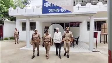 जलेसर: सकरौली पुलिस ने लड़की को बहला-फुसलाकर ले जाने और दुष्कर्म के आरोपी को बैरिहार पुलिया के पास से किया गिरफ्तार