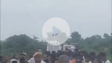 दीगोद: दीगोद थाना इलाके के निमोदा हरिजी गांव के निकट चम्बल नदी के बीच फंसे एक युवक को SDRF टीम ने बचाया, भेजा अस्पताल