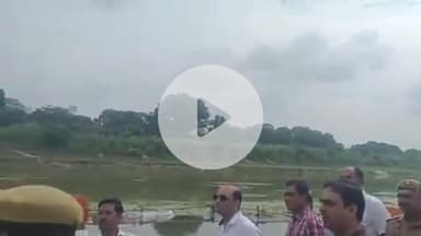 प्रतापगढ़: डीएम एवं एसपी ने श्रावण मास के दृष्टिगत बाबा बेलखरनाथधाम का किया निरीक्षण