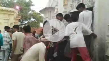 सीतापुर: सावन के पहले सोमवार के अवसर पर नगर के शिव मंदिरों में उमड़ा आस्था का जन सैलाब, नगर पालिका ने की विशेष व्यवस्थाएं