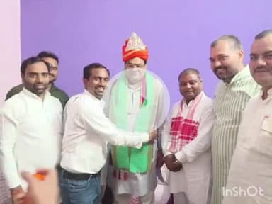औरैया: भाजपा जिलाअध्यक्ष सर्वेश कठेरिया के आवास पर दर्जा प्राप्त राज्य मंत्री बृजेशशुक्ला का हुआ स्वागत, अवधेशभदोरिया रहे मौजूद