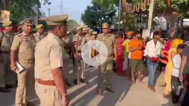 देेेवरिया: श्रावण मास पर सुरक्षा व्यवस्था को लेकर दुग्धेश्वरनाथ मंदिर, रुद्रपुर और सोमनाथ मंदिर का SP ने लिया जायजा