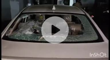 कुंडा: मनगढ़ के पास स्कूटी और कार में टक्कर, दबंगों ने कार में की तोड़फोड़