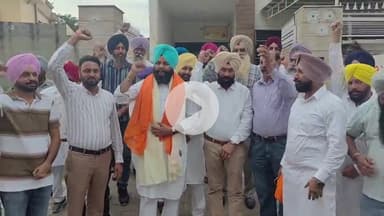 ਵਿਧਾਇਕ ਡਾ. ਚਰਨਜੀਤ ਸਿੰਘ ਤੇ ਹਲਕੇ ਦੀਆਂ ਪੰਚਾਇਤਾਂ ਵੱਲੋਂ ਪੀਸੀਏ ਕੌਂਸਲ ਦੇ ਮੈਂਬਰ ਬਣੇ  ਬੀਰਦਵਿੰਦਰ ਸਿੰਘ ਬੱਲਾਂ ਦਾ ਕੀਤਾ ਗਿਆ ਸਨਮਾਨ
