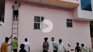 तारानगर: इको क्लब द्वारा गौरैया संरक्षण अभियान के तहत सादुलपुर के बाबा गणेशनाथ मंदिर में 73 पक्षी आवास स्थापित किए गए