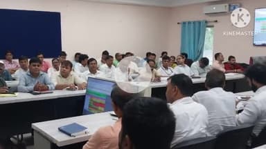 नवादा: नवादा जिला समाहरणालय परिसर में जिला स्वास्थ्य समिति की बैठक का आयोजन