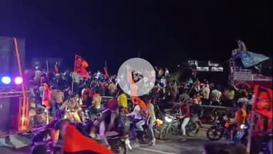 अमरोहा: जिले में नेशनल हाईवे 9 पर गंगाजल लेकर अपने गंतव्य की ओर जाते दिखे लाखों शिव भक्त, बम-बम भोले के लगाए जयकारे