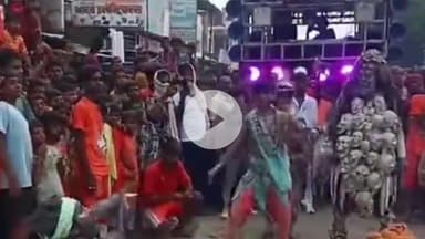 सुल्तानपुर: कूरेभार में शिव भक्तों का जुलूस बैजनाथ धाम के लिए रवाना, रास्ते में लंगर की व्यवस्था की गई