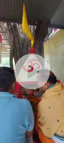 बाबई: माखन नगर विधायक ने श्रावण मास के पहले सोमवार को भाई राम आश्रम में भगवान शिव का पूजन और अभिषेक किया
