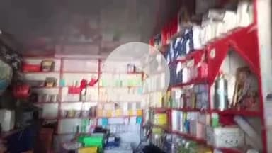 बदायूं: कादरचौक कस्बे के शिवानी कम्युनिकेशन मोबाइल दुकान में अज्ञात चोरों ने शटर तोड़कर लाखों रुपये के मोबाइल चोरी किए