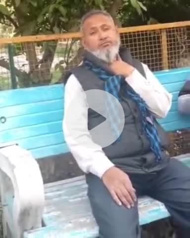 कालपी: कदौरा सीएचसी के फार्मासिस्ट का गौमांस खाने की बात स्वीकार करते हुए वीडियो आया सामने, हिंदू संगठनों में आक्रोश