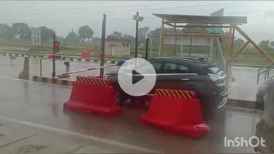 सिसई: नागफेनी टोल प्लाजा पर स्थानीय व्यक्ति से टोल वसूली पर हुआ हंगामा