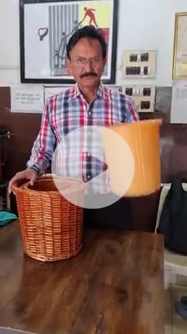 प्लास्टिक की डस्टबिन के बदले बांस या बेंट के डस्टबिन उपयोग करें। +919755989334