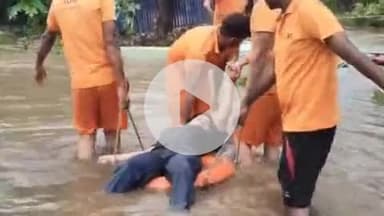 लाडपुरा: भारी बारिश से कोटा शहर के बंधा धर्मपुरा रानपुर में बाढ़ के हालात, एक बालिका स्कूटी सहित बही, बचाव कार्य शुरू