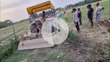 करनैलगंज: DM से शिकायत के बाद ग्राम राजगढ़ अमीनपुर के गाटा संख्या 154 चकमार्ग से अवैध अतिक्रमण हटाया गया