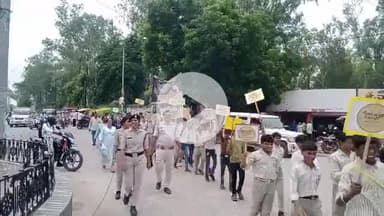 गोपद बनास: नशा मुक्ति अभियान के तहत SP के निर्देश पर शहर में रैली निकाली गई, लोगों को किया जागरूक