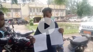 गोपद बनास: ग्राम कमर्जी में रास्ते की समस्या से परेशान लोग, कलेक्टर को सौंपा पत्र