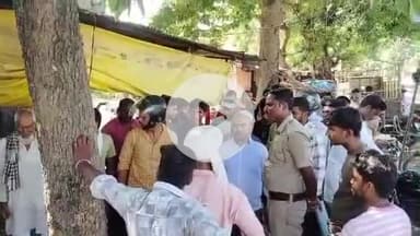 सहजनवा: पटखौली चौराहे पर बिजली के करंट लगने से किशोर की मौत, परिजनों ने लाइन काटने का दावा करने वाले लाइनमैन पर लगाया आरोप