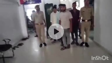 अमरोहा: जोया टोल कर्मियों द्वारा कार सवारों के साथ मारपीट मामले में पुलिस ने 10 आरोपियों को किया गिरफ्तार, न्यायालय में किया पेश