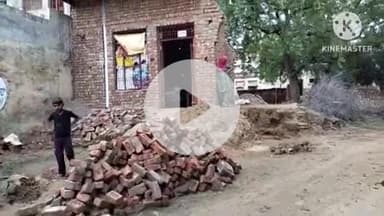 भिवानी: गांव कहरपुरा में फिरनी को लेकर सरपंच और ग्रामीणों के बीच हुई कहासुनी