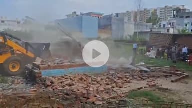 बरेली: थाना इज्जतनगर क्षेत्र के ग्राम विहारमान नगला में प्राधिकरण ने सीलिंग भूमि पर लिया कब्जा