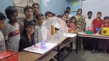 पूर्णिया पूर्व: फ्लोर मिल स्थित ज्ञान गंगा अकैडमी एंड हॉस्टल का बच्चों के लिए विज्ञान प्रदर्शनी का आयोजन