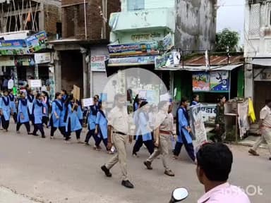 बल्देवगढ़: बल्देवगढ़ में नशा मुक्ति अभियान को लेकर पूरे नगर में निकाली गई जागरूकता रैली