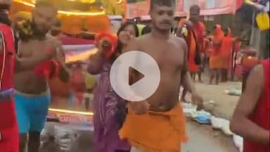 देवघर: कोलकाता के शिव भक्त कांवरिया संघ ने गणेश जी और शिवलिंग स्थापित कर 600 किलो का कावड़ लेकर देवघर आए