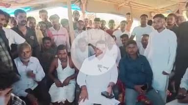 गोरौल: डेढ़ माह से लापता युवती की हत्या के बाद शव दफन, कांग्रेस नेता ने परिजनों से की मुलाकात