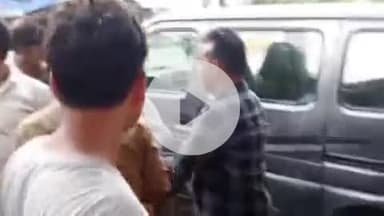 फिरोज़ाबाद: बस स्टेण्ड के पास कुछ लोगों ने पानी बेचने वाले दो युवकों की सरेआम जमकर पिटाई की, वीडियो हुआ वायरल