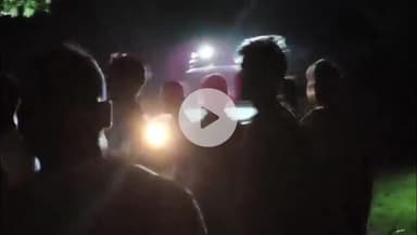 बगोदर: खम्भरा में हाथियों ने मचाया उत्पात, स्कूल और घर की खिड़कियाँ क्षतिग्रस्त