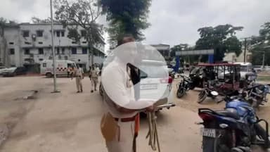 बिहार: बच्चे के गले से सोने का लॉकेट चोरी करने वाला आरोपी आशा नगर से गिरफ्तार