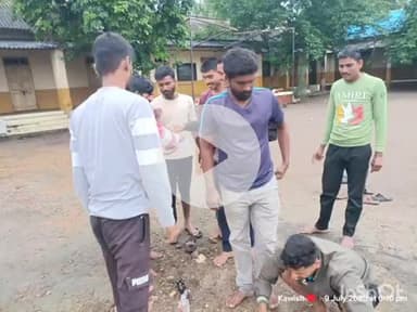 हिंगणघाट: हिंगणघाट तालुक्यातील अल्लीपूर येथील युवकांनी स्वखर्चातून पोलीस भरती सराव  करण्याकरता मैदान केले तयार