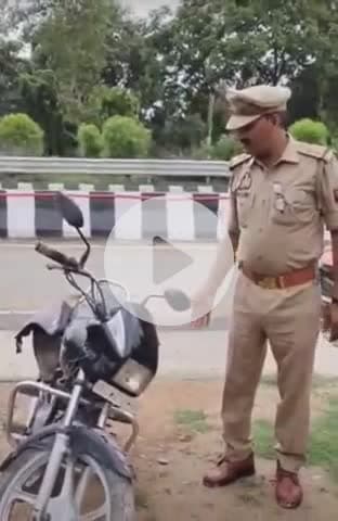 नवाबगंज: सराय गांव स्थित जंगल में संदिग्ध हालत में मिली दिल्ली नंबर की बाइक, पुलिस जांच में जुटी