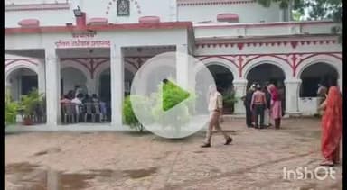 प्रतापगढ़: बासुपुर पोडिया गांव की महिला ने पड़ोसियों पर बेटे की हत्या का आरोप लगाया, एसपी से की शिकायत