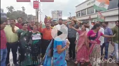 जगदलपुर: उड़ीसा में 20 वर्षीय छात्रा की आत्महत्या के मामले को लेकर महिला कांग्रेस ने प्रधानमंत्री नरेंद्र मोदी का पुतला फूंका