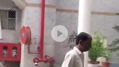 नवाबगंज: जिलाधिकारी कार्यालय पहुंचे सभासदों ने विभिन्न मामलों को लेकर डीएम कार्यालय में ज्ञापन सौंपा, कार्रवाई की उठाई मांग