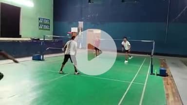 60 के उम्र में 16 वर्ष के लड़कों को हाराने की जो क्षमता रखता है उसे पूर्व सैनिक संघ के अध्यक्ष रामनाथ सिंह कहते हैं।🇮🇳