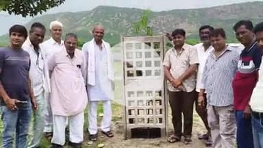 निवाई: भरकुआ तालाब रोड़ पर भोमिया जी मंदिर परिसर में विधायक रामसहाय वर्मा और नपाध्यक्ष दिलीप इसरानी ने किया पौधारोपण