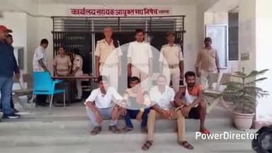 कहरा: उत्पाद पुलिस ने छापेमारी कर 1 कारोबारी और 3 शराबीयों को किया गिरफ्तार, सहरसा कोर्ट में पेश कर आगे की कार्रवाई में जुटी