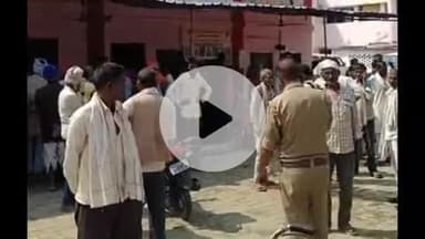 तुलसीपुर: तुलसीपुर में बारिश के कारण बढ़े सर्पदंश के मामले, सीएचसी ने बताया सभी स्वास्थ्य केंद्रों पर एंटी वेनम वैक्सीन उपलब्ध