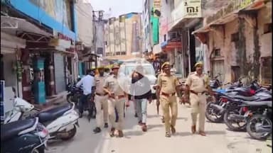 लाडपुरा: कोटा में इनामी शातिर बदमाश का सरेबाज़ार जुलूस, भीमगंजमंडी पुलिस की सख्ती का असर- कानून का डर और अपराधियों में खौफ