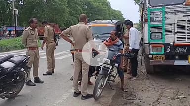 देेेवरिया: गौरी बाजार थाना क्षेत्र के रिलायंस पेट्रोल पंप के समीप गोरखपुर जाते समय महिला से बैग लूटकर फरार हुए बदमाश