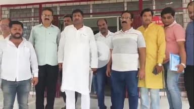 अमरोहा: रामडोल शोभायात्रा में अतिरिक्त पुलिस बल तैनात करने की मांग को लेकर एसपी को सौंपा गया ज्ञापन