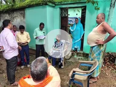 असरगंज: विशेष गहन मतदाता पुनरीक्षण कार्य में दस्तावेज़ जमा करने के लिए चलाया गया जागरूकता अभियान