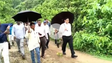 इचाक: सरकार की योजनाएं अब अंतिम गांव तक पहुंच रहीं: उपायुक्त ने किया सुदूरवर्ती गांव पुरनपनियां का निरीक्षण